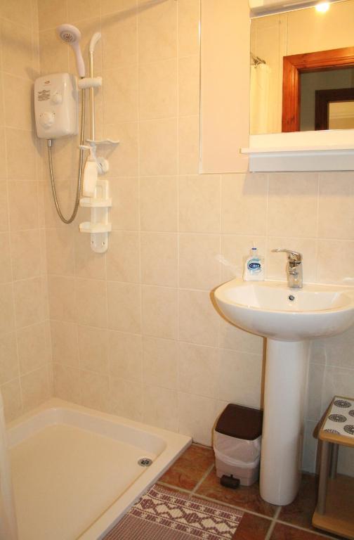 Ken-Mar House Bed And Breakfast Ballymoney Esterno foto