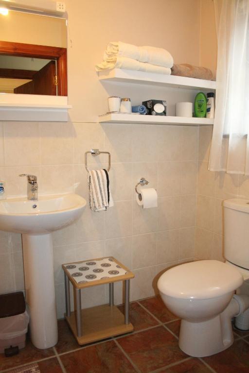 Ken-Mar House Bed And Breakfast Ballymoney Esterno foto